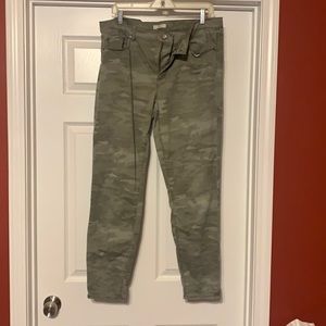 Loft Camo Capri Pants - Size 12